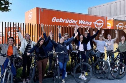 Gebrüder Weiss bricht Rekord: Radtour zum Mond und zurück (Foto: Gebrüder Weiss Gesellschaft m.b.H.)